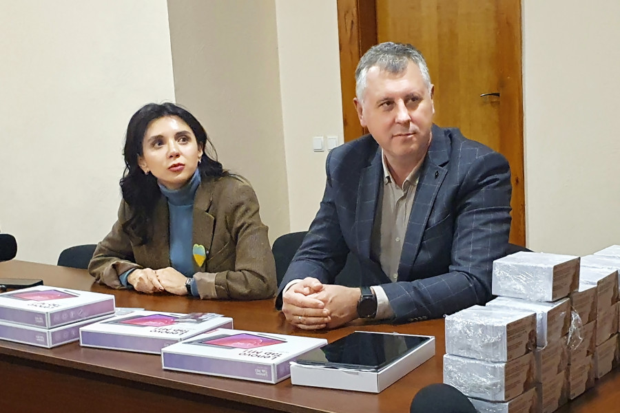 Поновлюється реалізація квитків 
